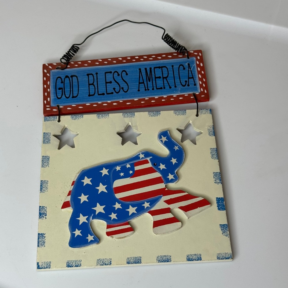 God Bless America Patriotic Elephant Wall Decor Hanging Sign